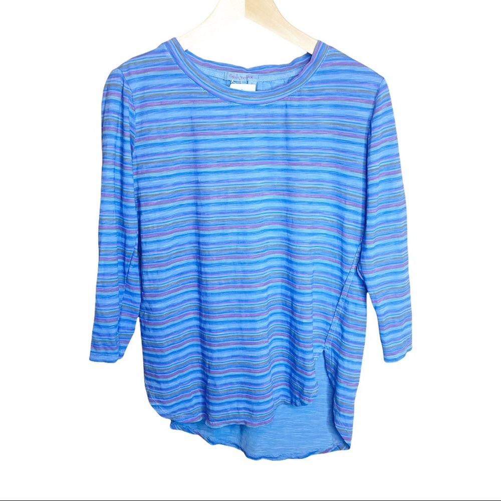 Fresh Produce NWT Pinstripe Curved Hem Top Size XS - Picture 2 of 5